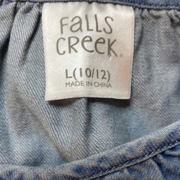 🦋BOHO DENIM OFF THE SHOULDERS KIDS TOP • FALLS CREEK SIZE LARGE 10/12🦋 - Picture 3 of 5